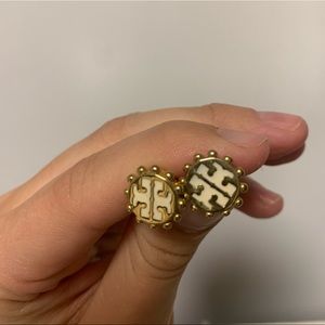 GOOD TORY BUTCH EARRINGS